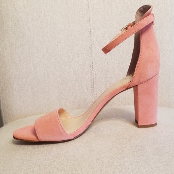 Vince Camuto Corlina Sandals - Picture 4 of 9